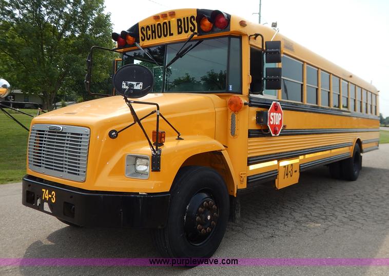 image for item J3830 2003 Thomas Built FS65 school bus