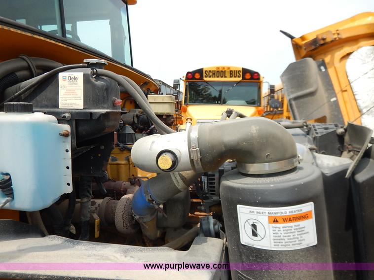 image for item J3830 2003 Thomas Built FS65 school bus