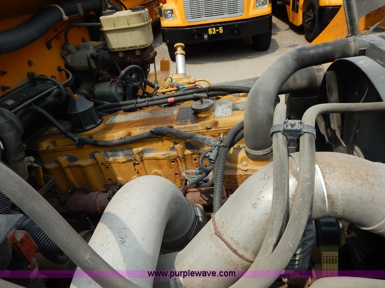 image for item J3830 2003 Thomas Built FS65 school bus