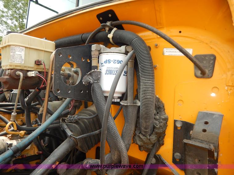 image for item J3830 2003 Thomas Built FS65 school bus