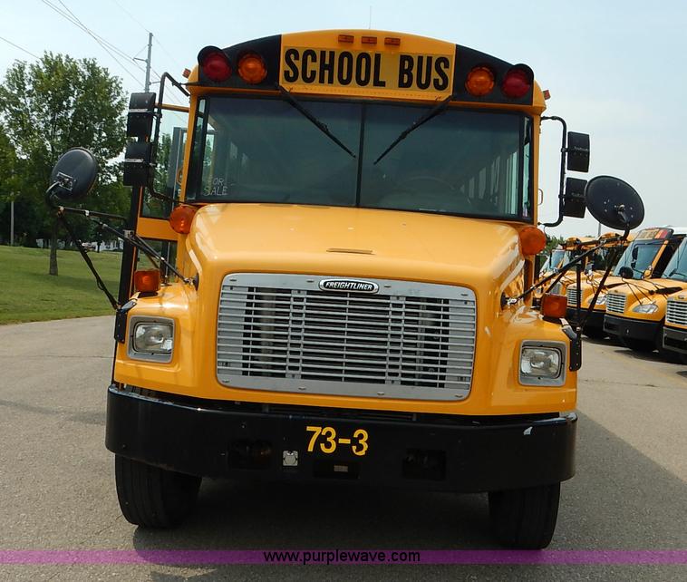 image for item J3831 2003 Thomas Built FS65 school bus