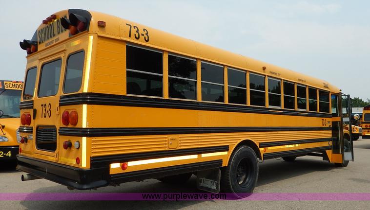 image for item J3831 2003 Thomas Built FS65 school bus