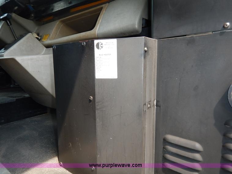 image for item J3831 2003 Thomas Built FS65 school bus