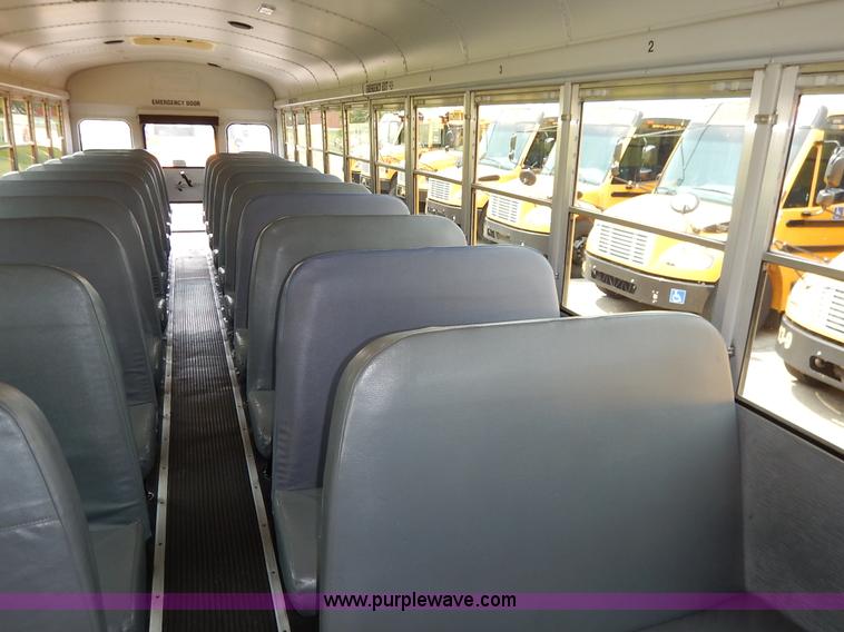 image for item J3831 2003 Thomas Built FS65 school bus
