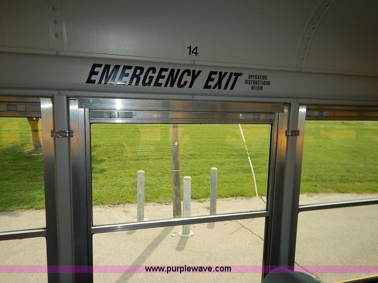 image for item J3831 2003 Thomas Built FS65 school bus