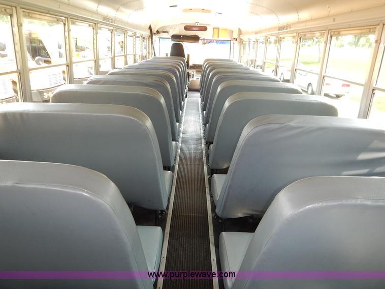 image for item J3831 2003 Thomas Built FS65 school bus