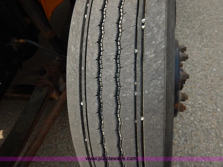 image for item J3831 2003 Thomas Built FS65 school bus