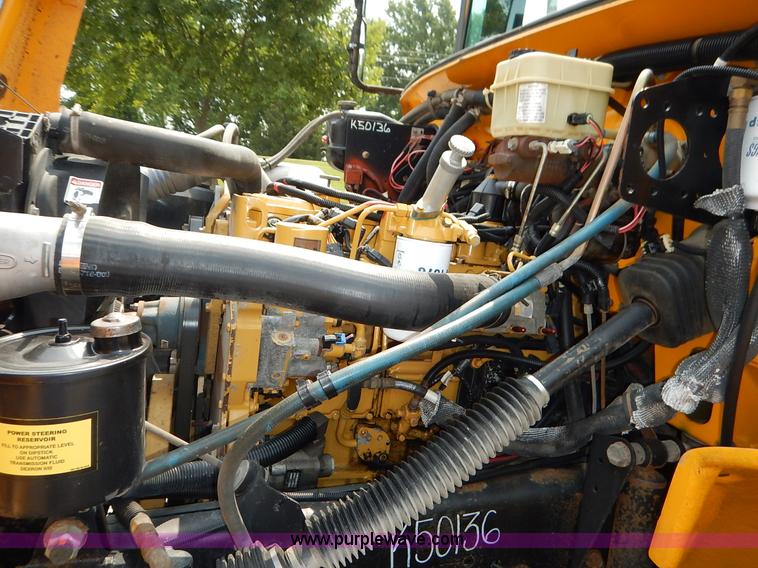 image for item J3831 2003 Thomas Built FS65 school bus