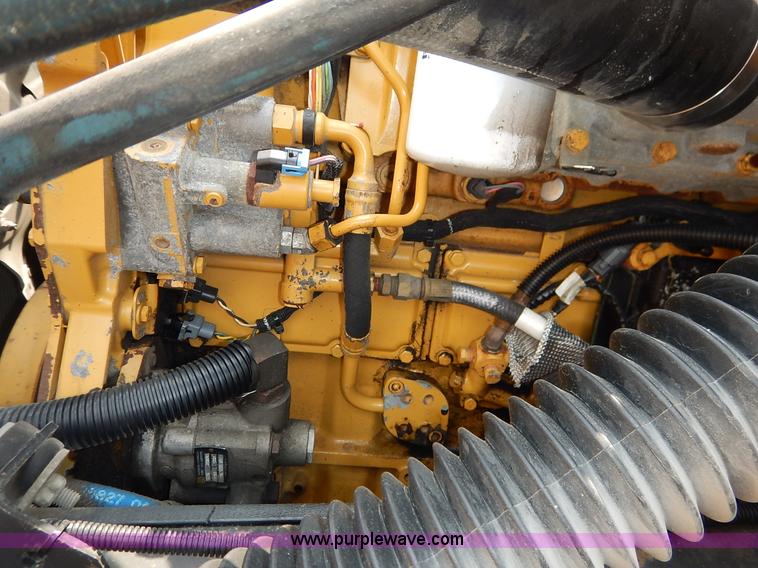 image for item J3831 2003 Thomas Built FS65 school bus