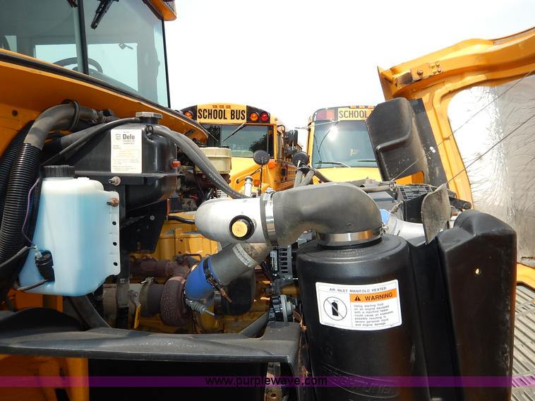 image for item J3831 2003 Thomas Built FS65 school bus