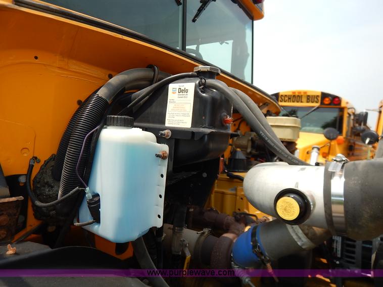 image for item J3831 2003 Thomas Built FS65 school bus