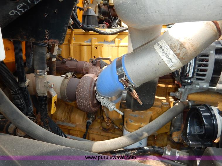 image for item J3831 2003 Thomas Built FS65 school bus