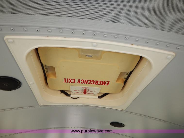 image for item J3832 2003 Thomas Built FS65 school bus