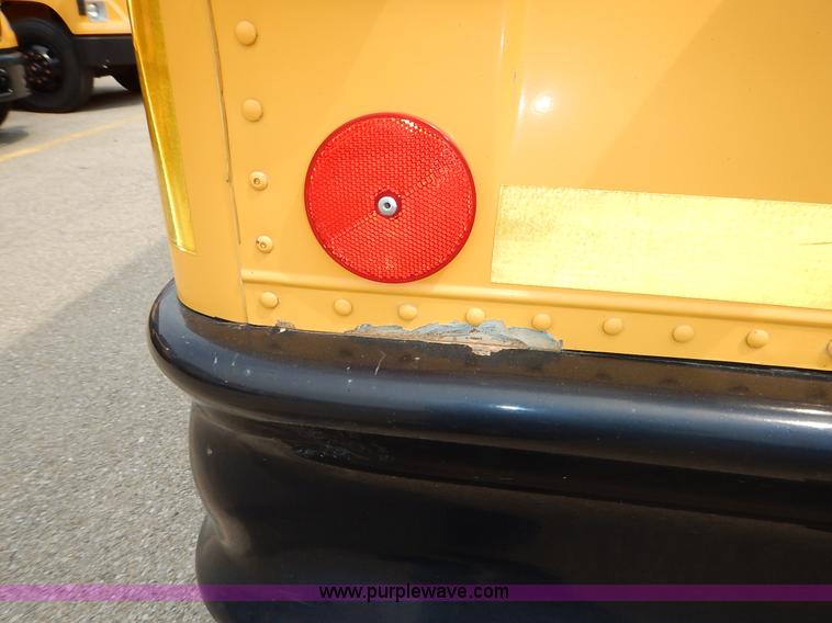 image for item J3832 2003 Thomas Built FS65 school bus