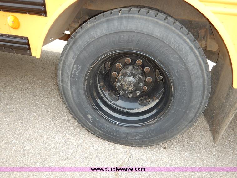 image for item J3832 2003 Thomas Built FS65 school bus