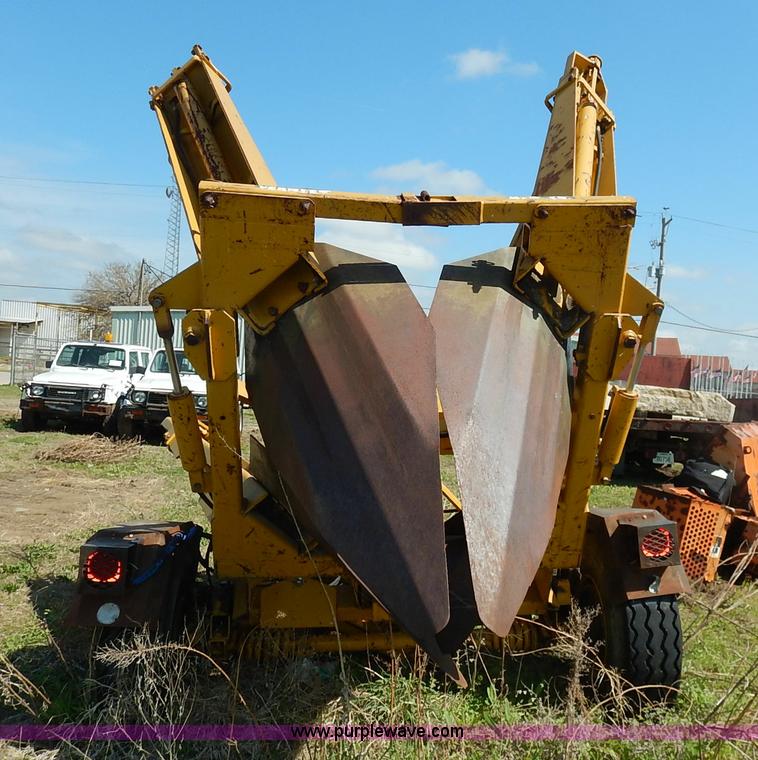 image for item J3975 1979 Vermeer TS44A Diggin' Dutchman tree spade