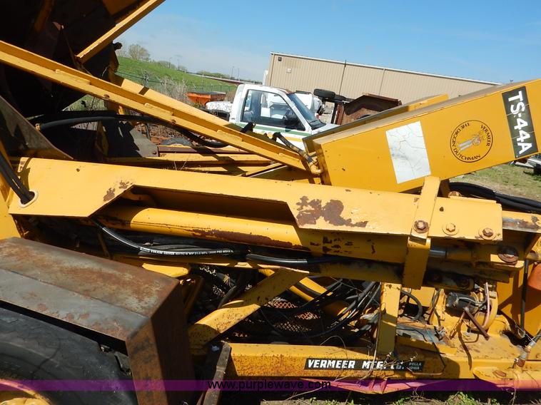 image for item J3975 1979 Vermeer TS44A Diggin' Dutchman tree spade