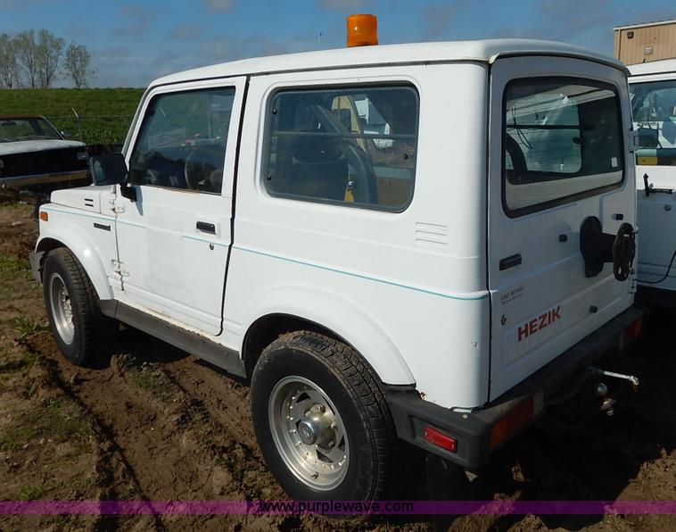 image for item J3977 1988 Suzuki Samurai Hezik SUV
