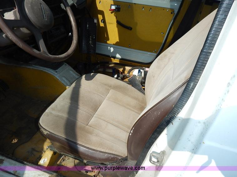 image for item J3977 1988 Suzuki Samurai Hezik SUV