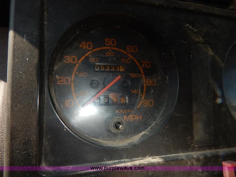 image for item J3977 1988 Suzuki Samurai Hezik SUV