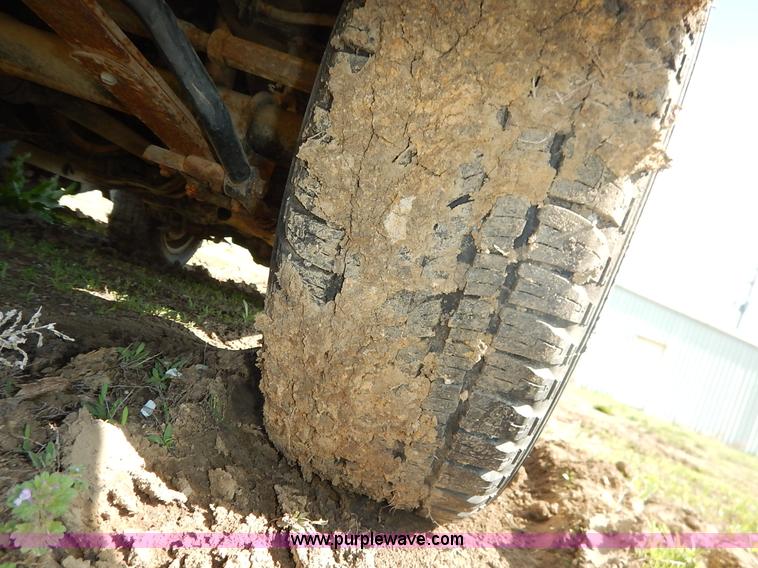 image for item J3977 1988 Suzuki Samurai Hezik SUV