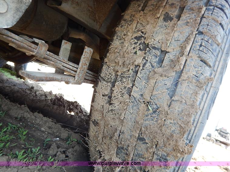 image for item J3977 1988 Suzuki Samurai Hezik SUV