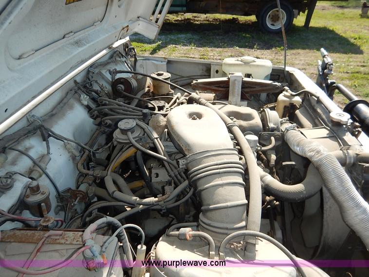 image for item J3977 1988 Suzuki Samurai Hezik SUV