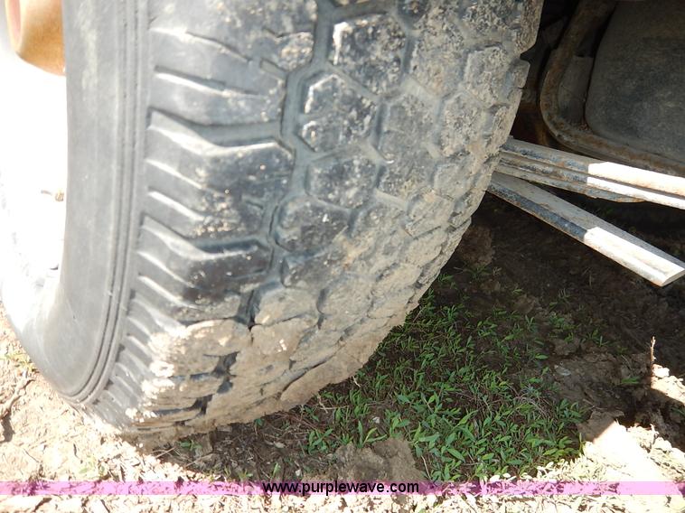 image for item J3978 1988 Suzuki Samurai Hezik SUV