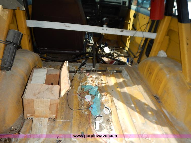 image for item J3978 1988 Suzuki Samurai Hezik SUV