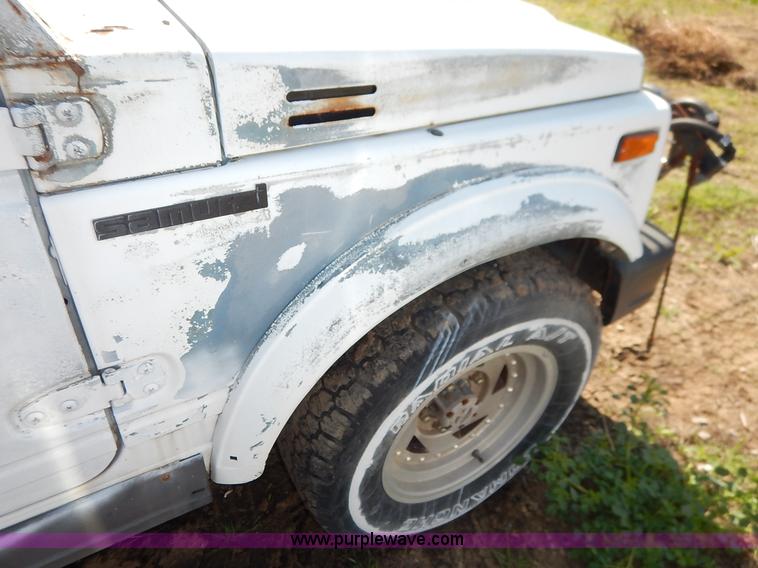 image for item J3978 1988 Suzuki Samurai Hezik SUV