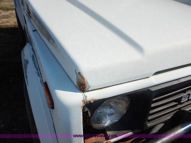 image for item J3978 1988 Suzuki Samurai Hezik SUV