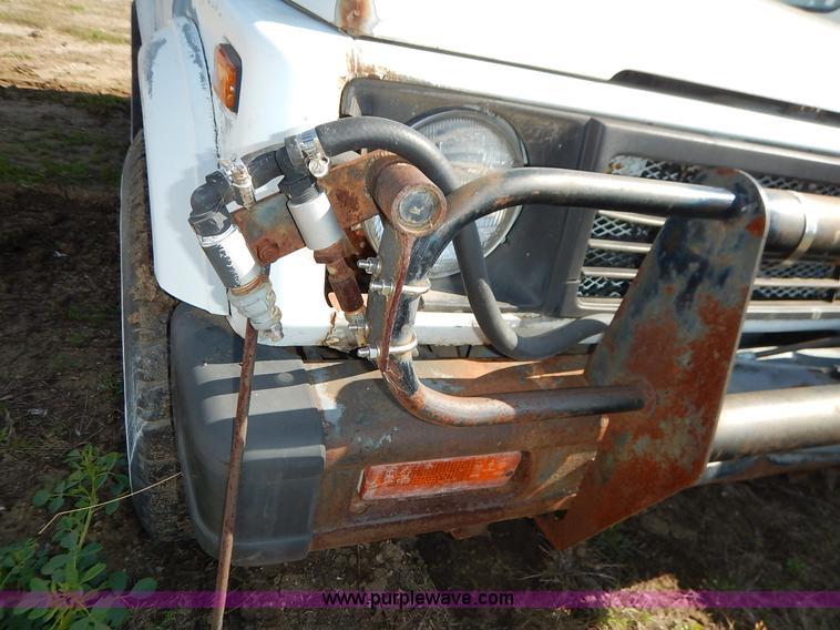 image for item J3978 1988 Suzuki Samurai Hezik SUV