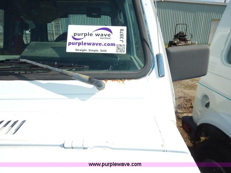 image for item J3978 1988 Suzuki Samurai Hezik SUV