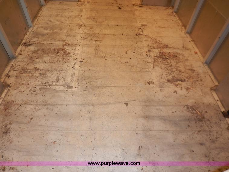 image for item J3982 2003 Workhorse P42 van