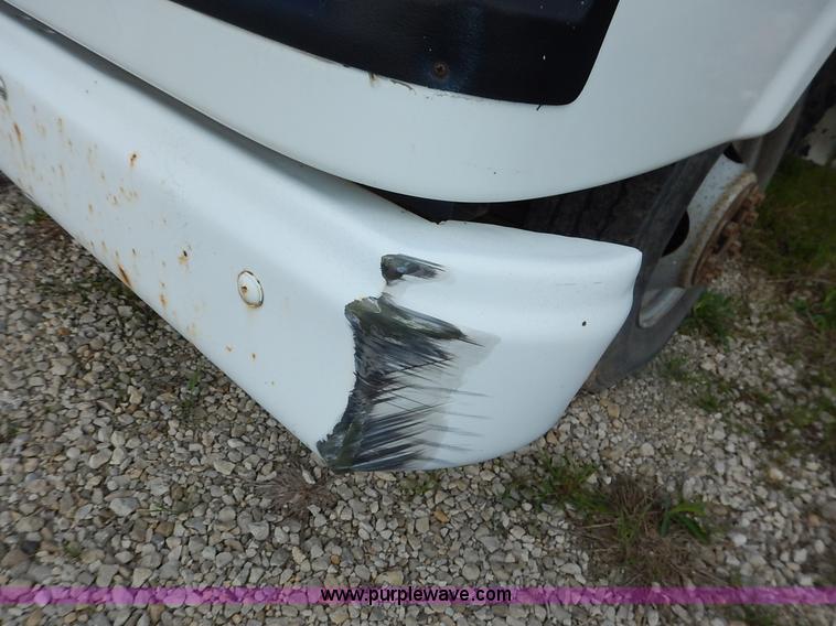 image for item J3982 2003 Workhorse P42 van