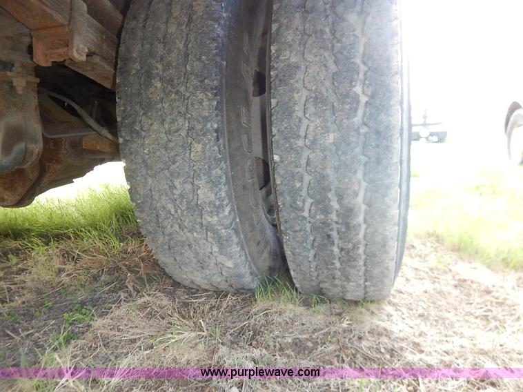 image for item J3982 2003 Workhorse P42 van