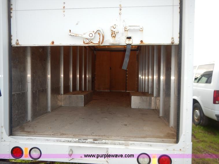 image for item J3982 2003 Workhorse P42 van