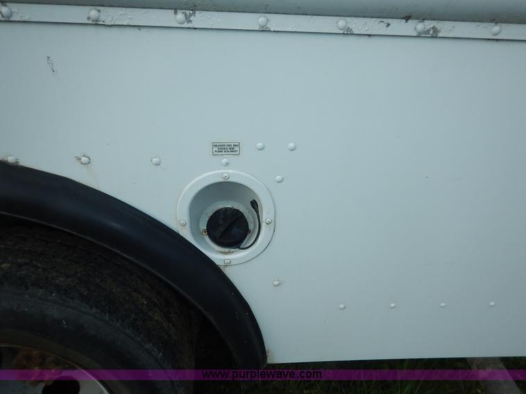 image for item J3982 2003 Workhorse P42 van