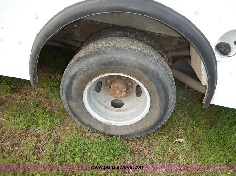 image for item J3982 2003 Workhorse P42 van