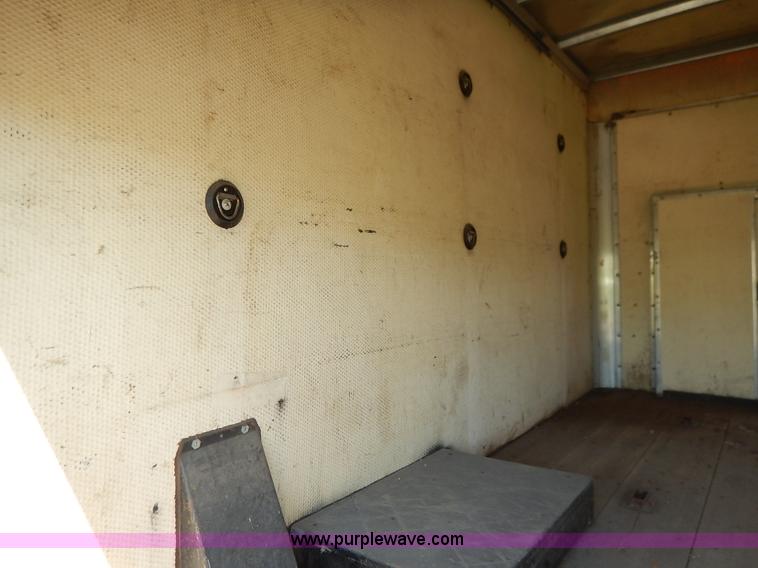 image for item J3986 1985 Ford Econoline E350 box truck