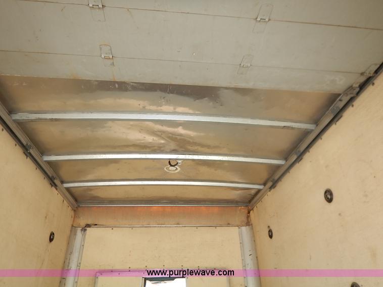 image for item J3986 1985 Ford Econoline E350 box truck