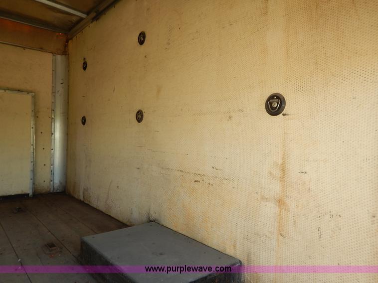 image for item J3986 1985 Ford Econoline E350 box truck