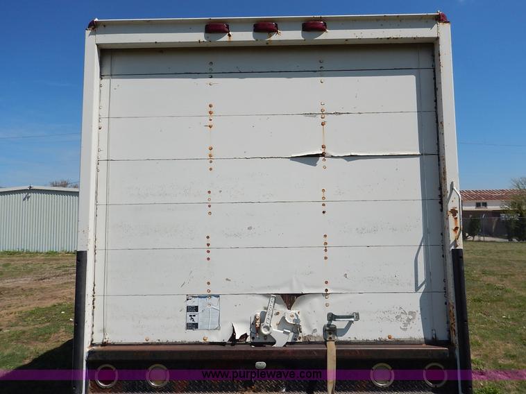 image for item J3986 1985 Ford Econoline E350 box truck