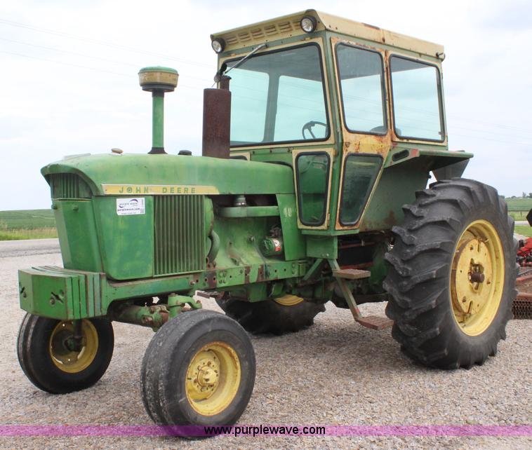 image for item J5896 1972 John Deere 4000 tractor