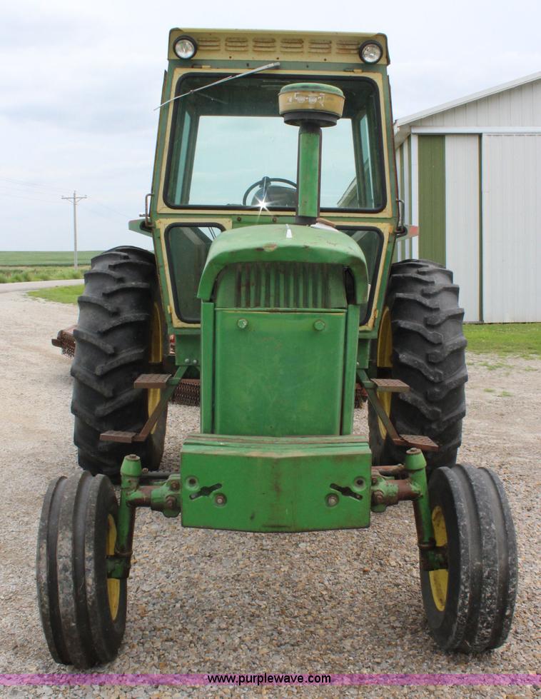 image for item J5896 1972 John Deere 4000 tractor