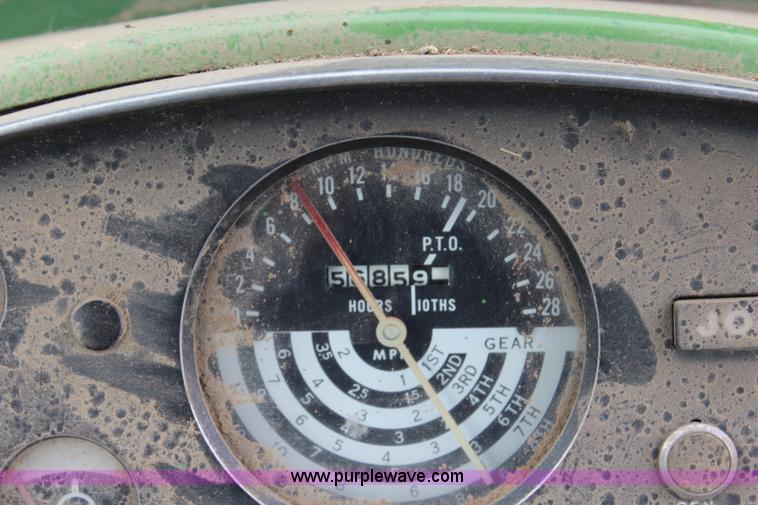 image for item J5896 1972 John Deere 4000 tractor