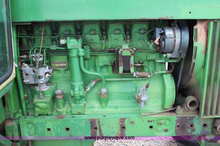 image for item J5896 1972 John Deere 4000 tractor