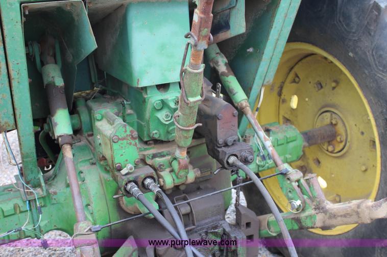 image for item J5896 1972 John Deere 4000 tractor