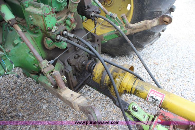 image for item J5896 1972 John Deere 4000 tractor