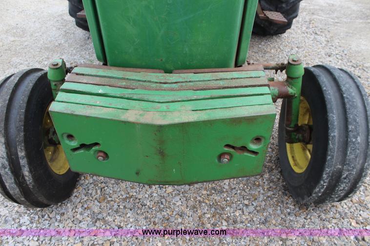 image for item J5896 1972 John Deere 4000 tractor